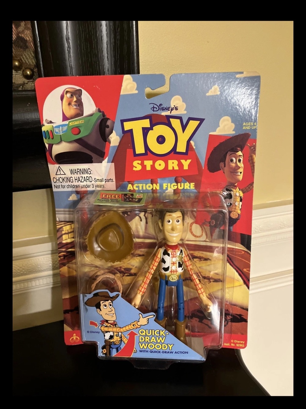 Disneys vintage Toy Story Quick Draw Woody Action Figure 1995. NIB